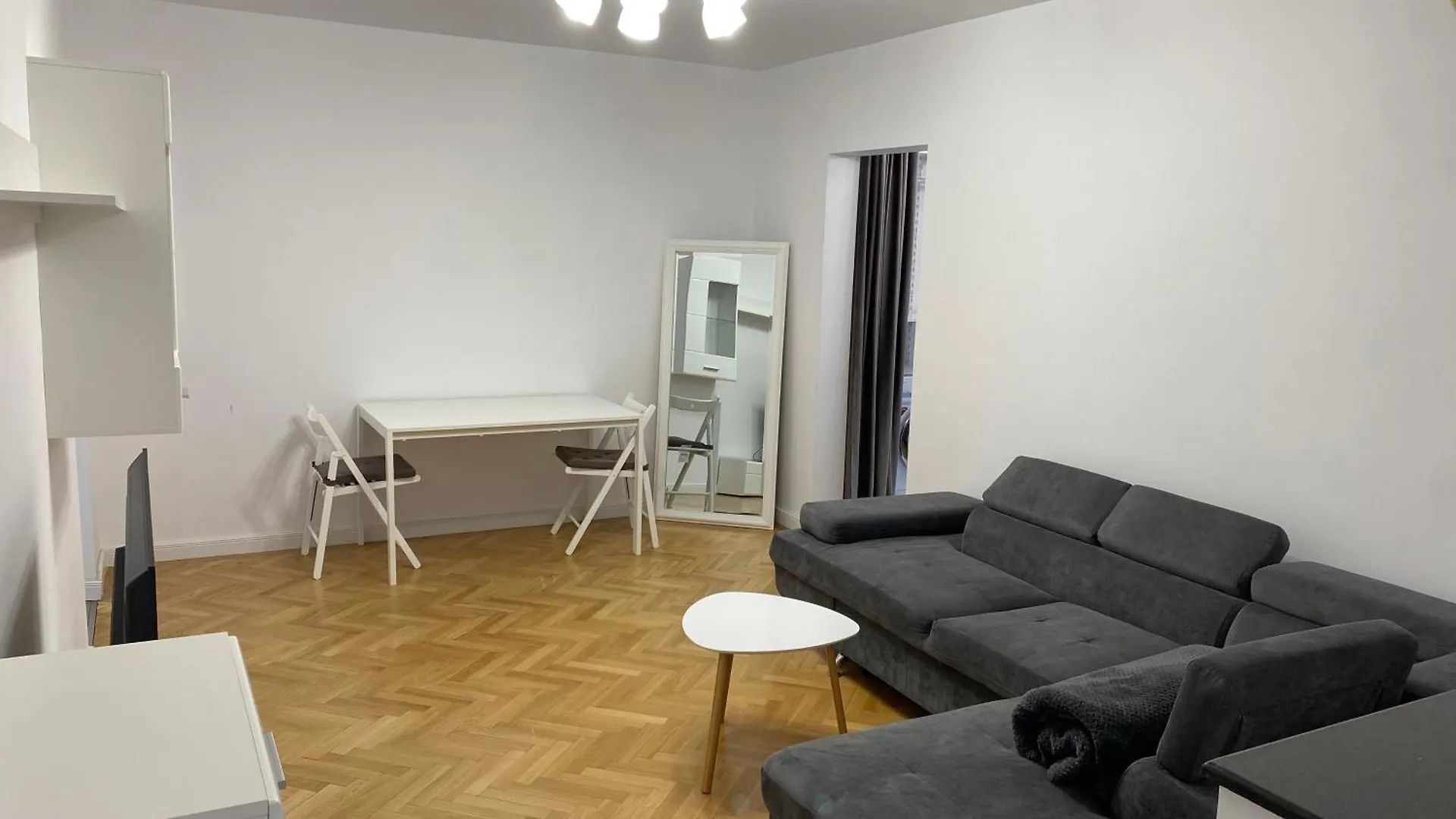 Luxury Apartament In Victoriei Bulevard Βουκουρέστι Ρουμανία