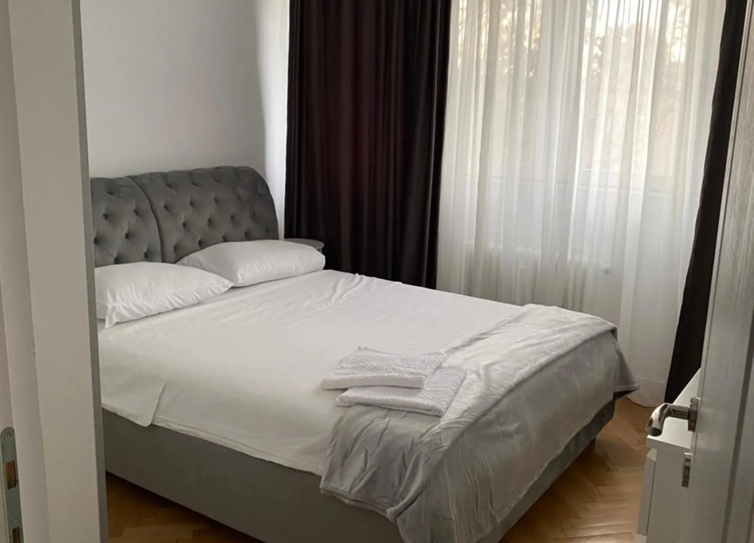 Luxury Apartament In Victoriei Bulevard Bucharest