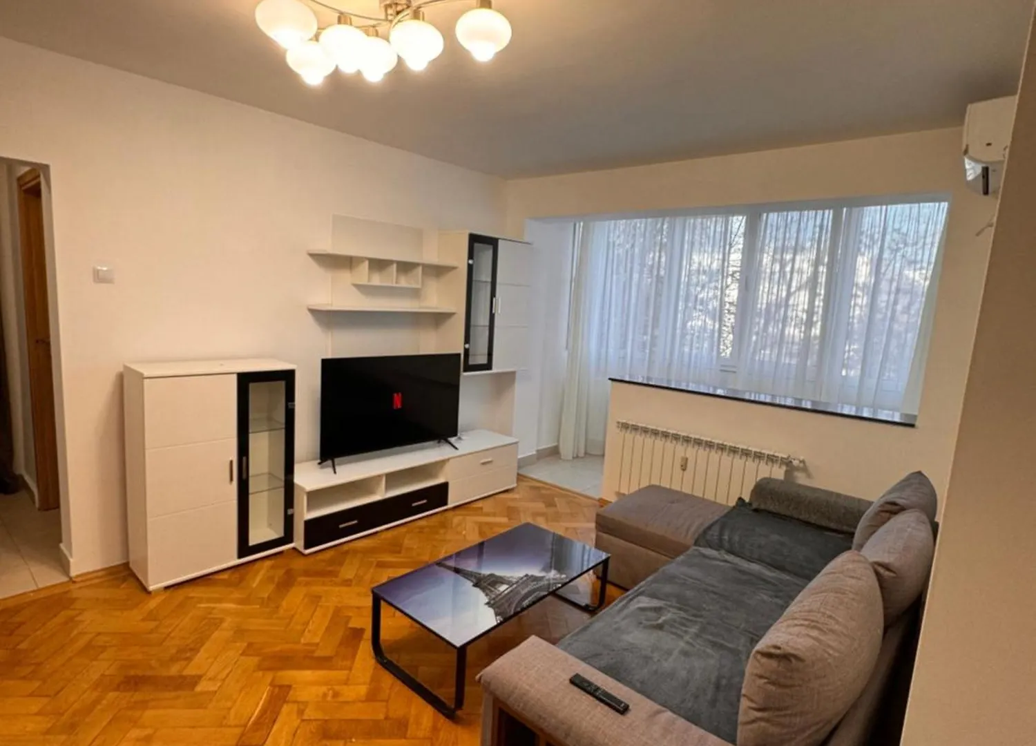 Διαμέρισμα Luxury Apartament In Victoriei Bulevard Βουκουρέστι