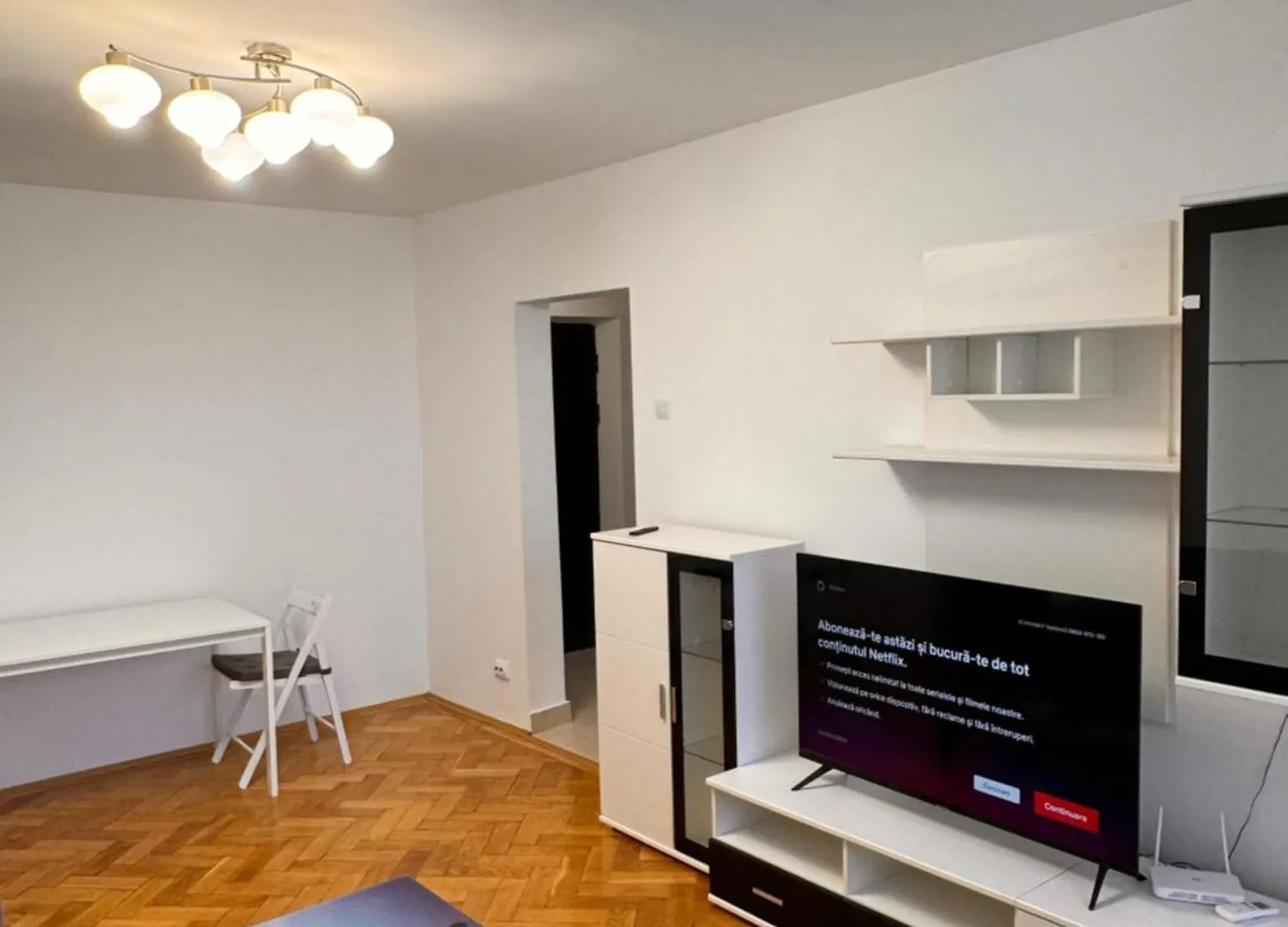 Luxury Apartament In Victoriei Bulevard Βουκουρέστι Ρουμανία
